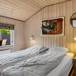 Irlin - 850m From The Sea By Interhome *