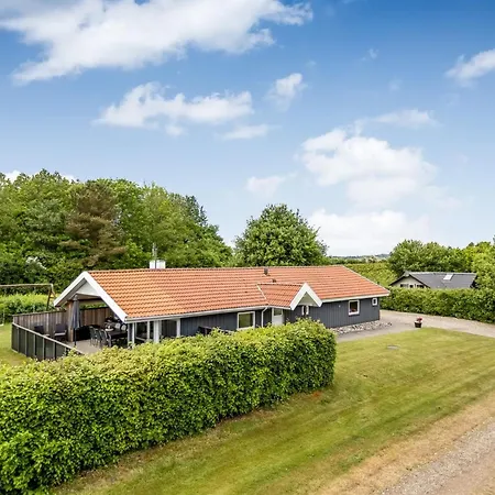 Irlin - 850m From The Sea By Interhome Feriehus *