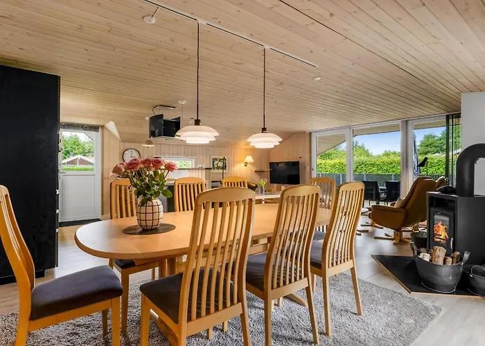 Irlin - 850m From The Sea By Interhome Hejls