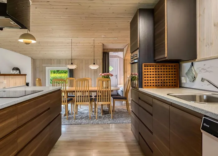 Holiday home Irlin - 850m From The Sea By Interhome *