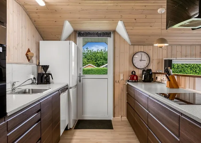 Irlin - 850m From The Sea By Interhome * Hejls